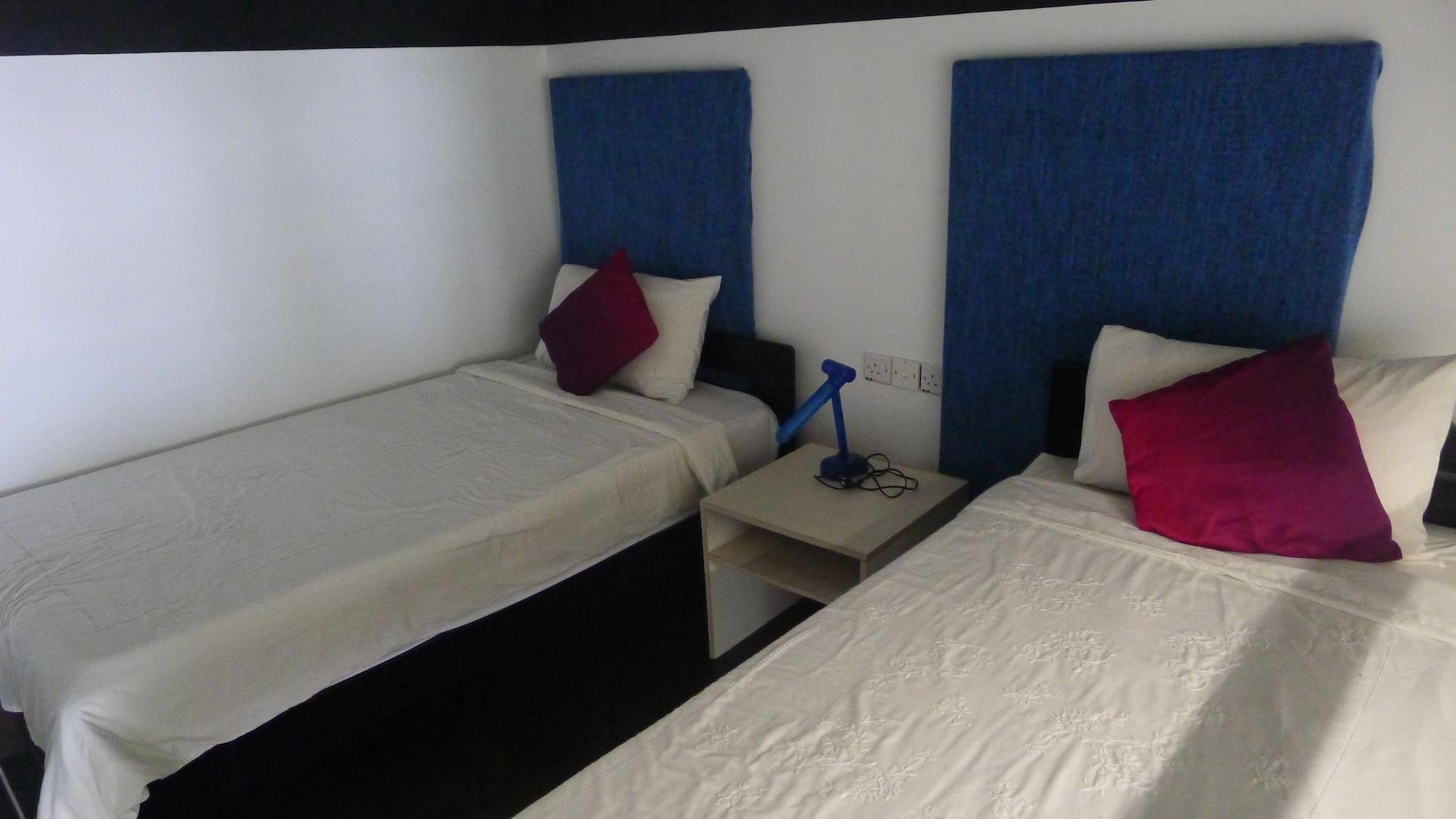 เวสต์เบอร์ลี อพาร์ตเมนท์ Apartment กูชิง ภายนอก รูปภาพ