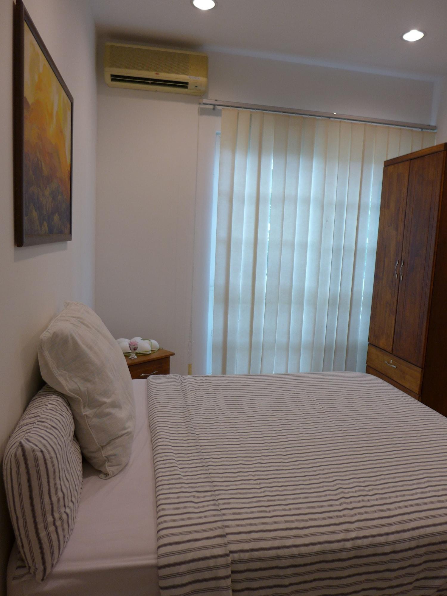เวสต์เบอร์ลี อพาร์ตเมนท์ Apartment กูชิง ภายนอก รูปภาพ