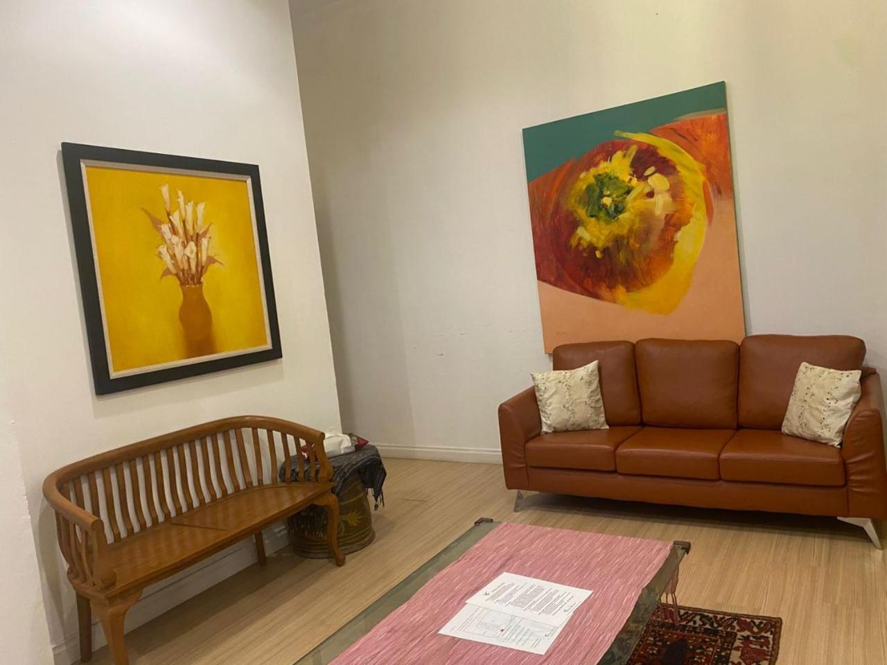 เวสต์เบอร์ลี อพาร์ตเมนท์ Apartment กูชิง ภายนอก รูปภาพ