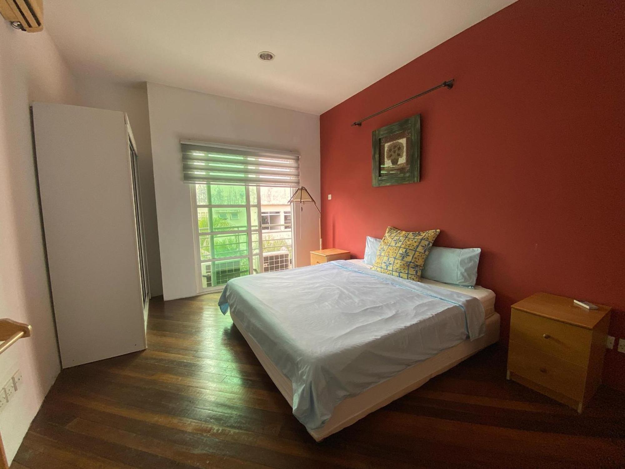 เวสต์เบอร์ลี อพาร์ตเมนท์ Apartment กูชิง ภายนอก รูปภาพ