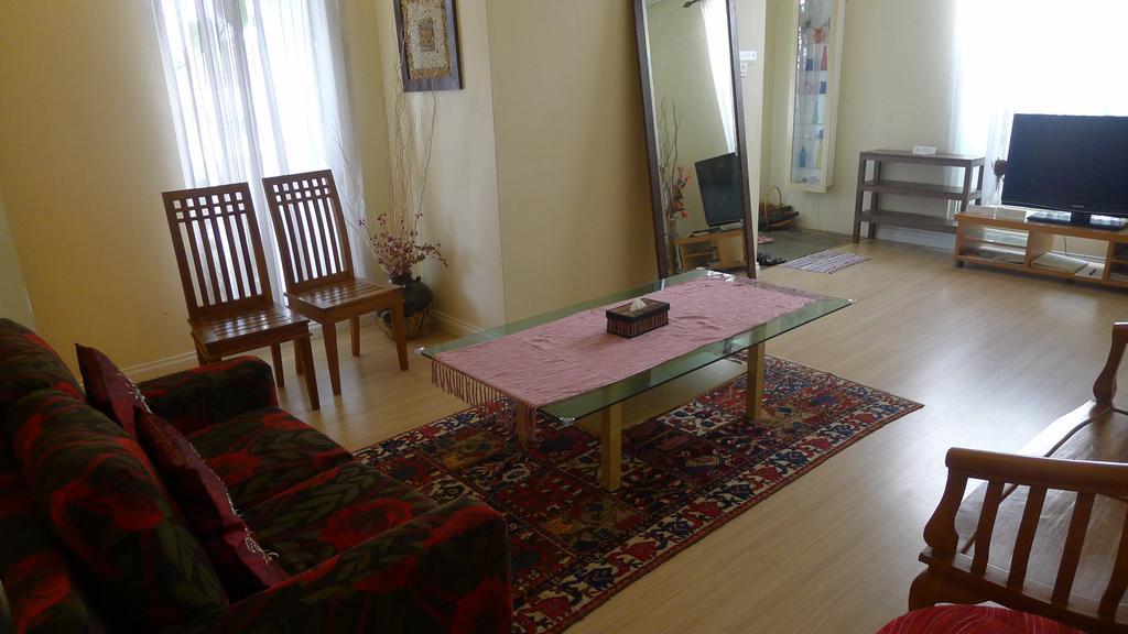 เวสต์เบอร์ลี อพาร์ตเมนท์ Apartment กูชิง ภายนอก รูปภาพ